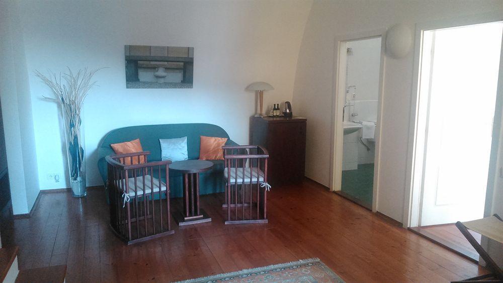Hotel Domus Henrici à Prague Extérieur photo