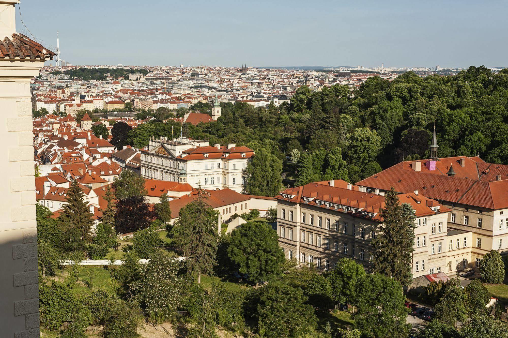 Hotel Domus Henrici à Prague Extérieur photo