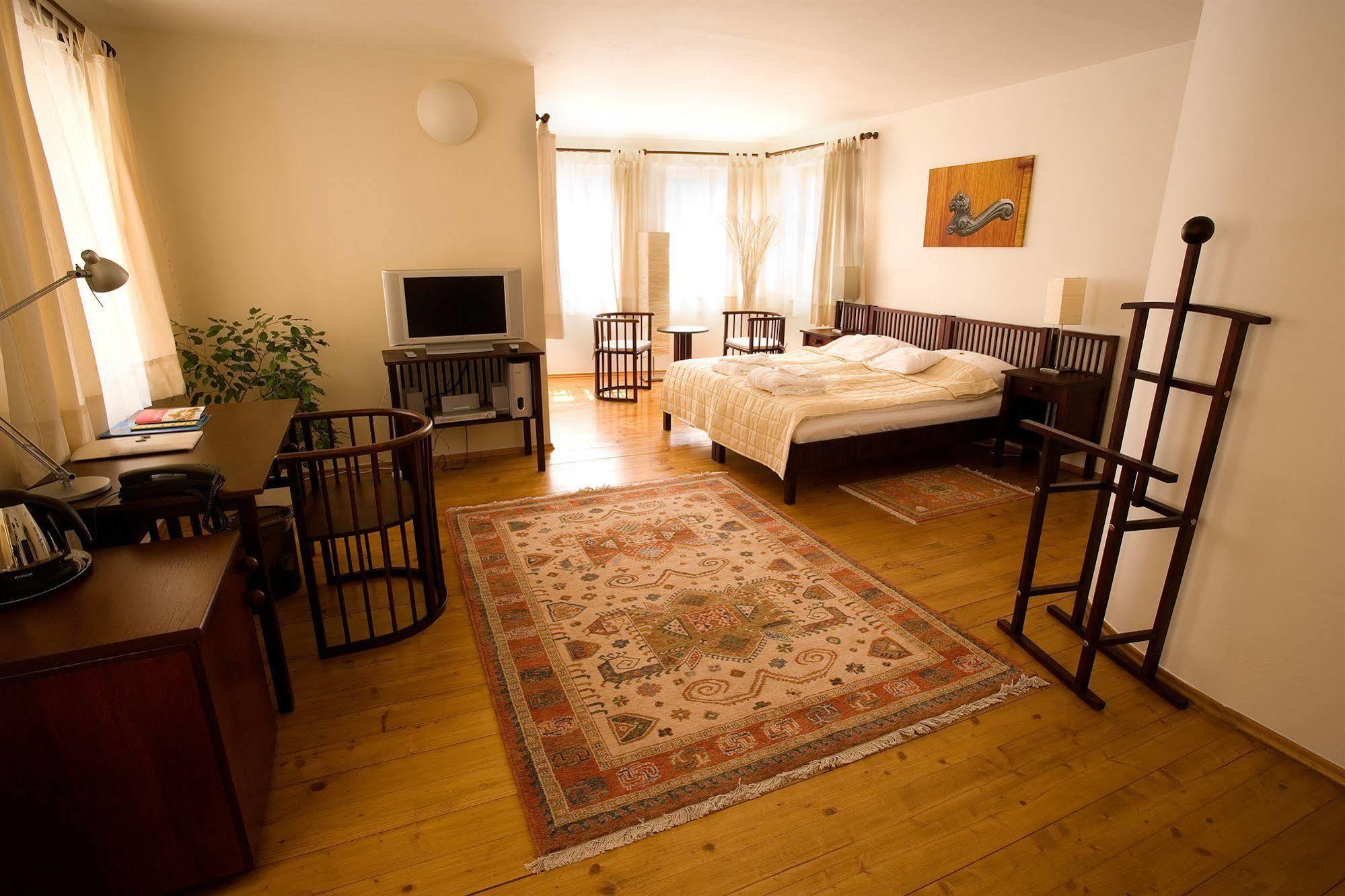 Hotel Domus Henrici à Prague Extérieur photo