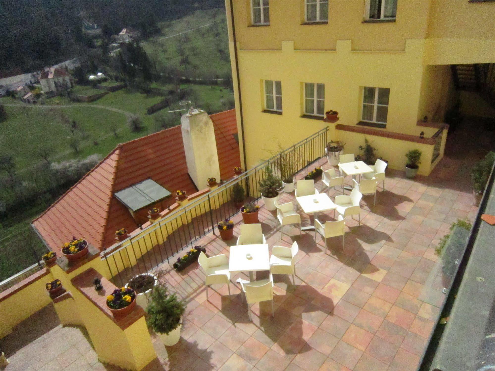 Hotel Domus Henrici à Prague Extérieur photo